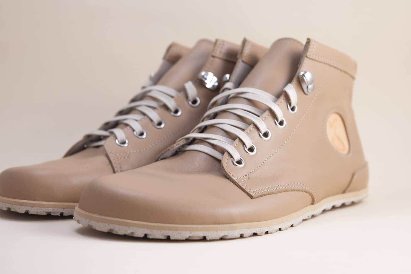 Yeans_BEIGE_0005_Yeans-Beige-05.jpg Yeans_BEIGE_0005_Yeans-Beige-05.jpg